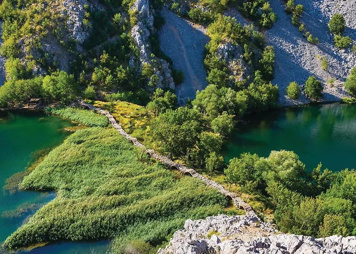 With Sea View Xiii Semesterbostad *