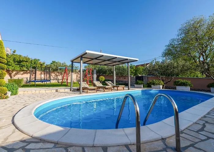 With Sea View Xiii Semesterbostad