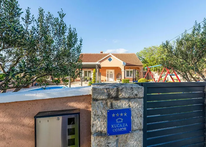 With Sea View Xiii *